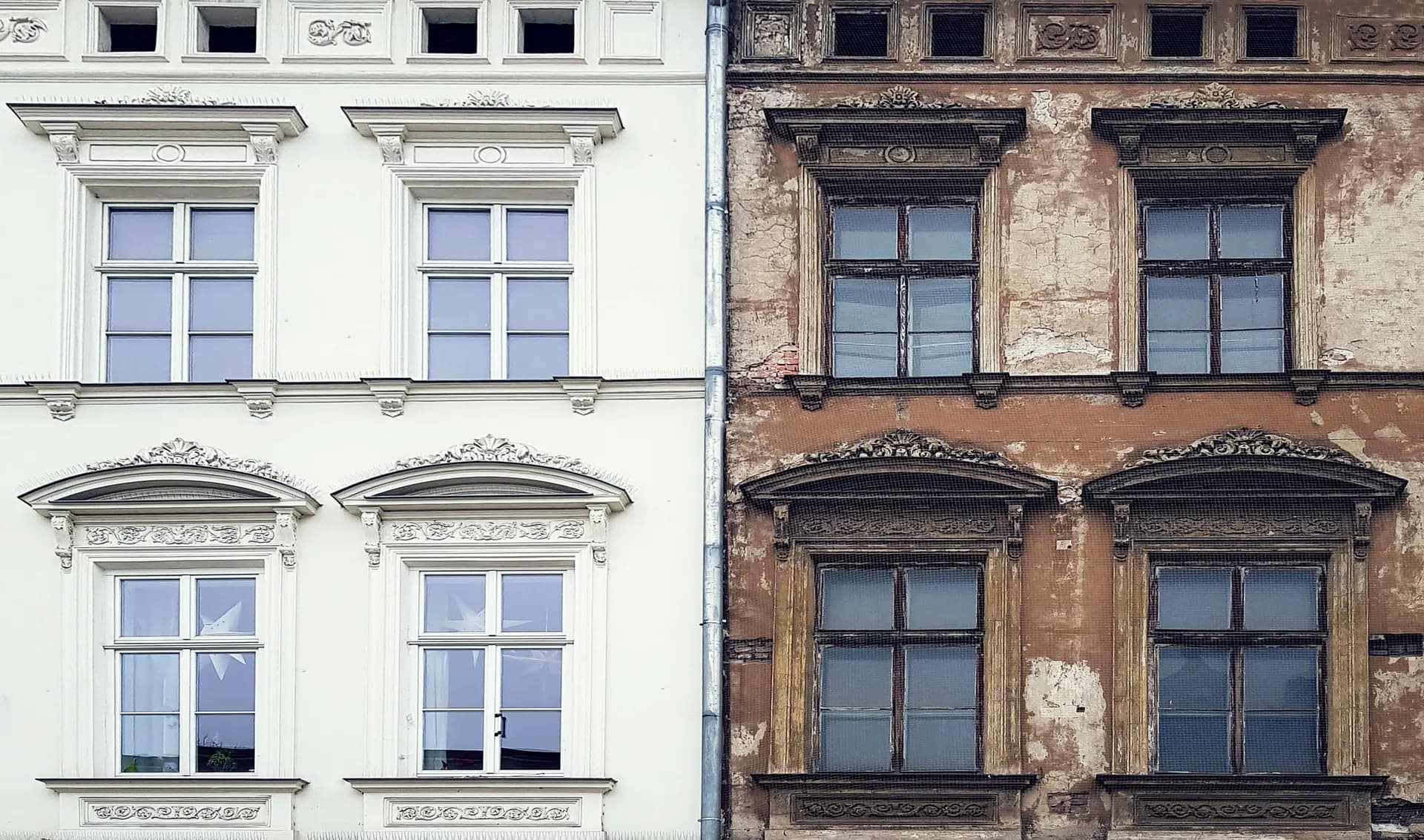 Altbausanierung mit Stuckreparatur an einer Gründerzeit-Fassade in Offenbach