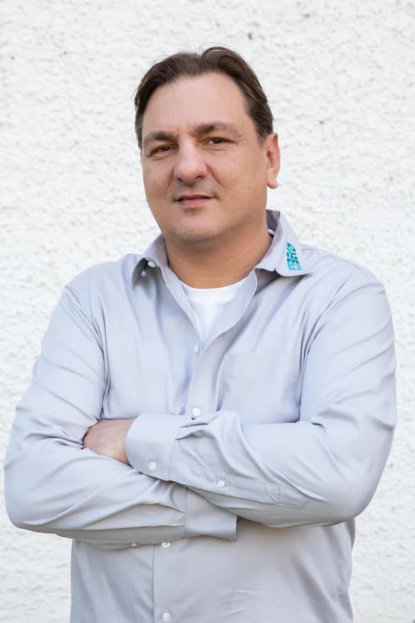 Laszlo Bekö — Geschäftsführer und Malermeister